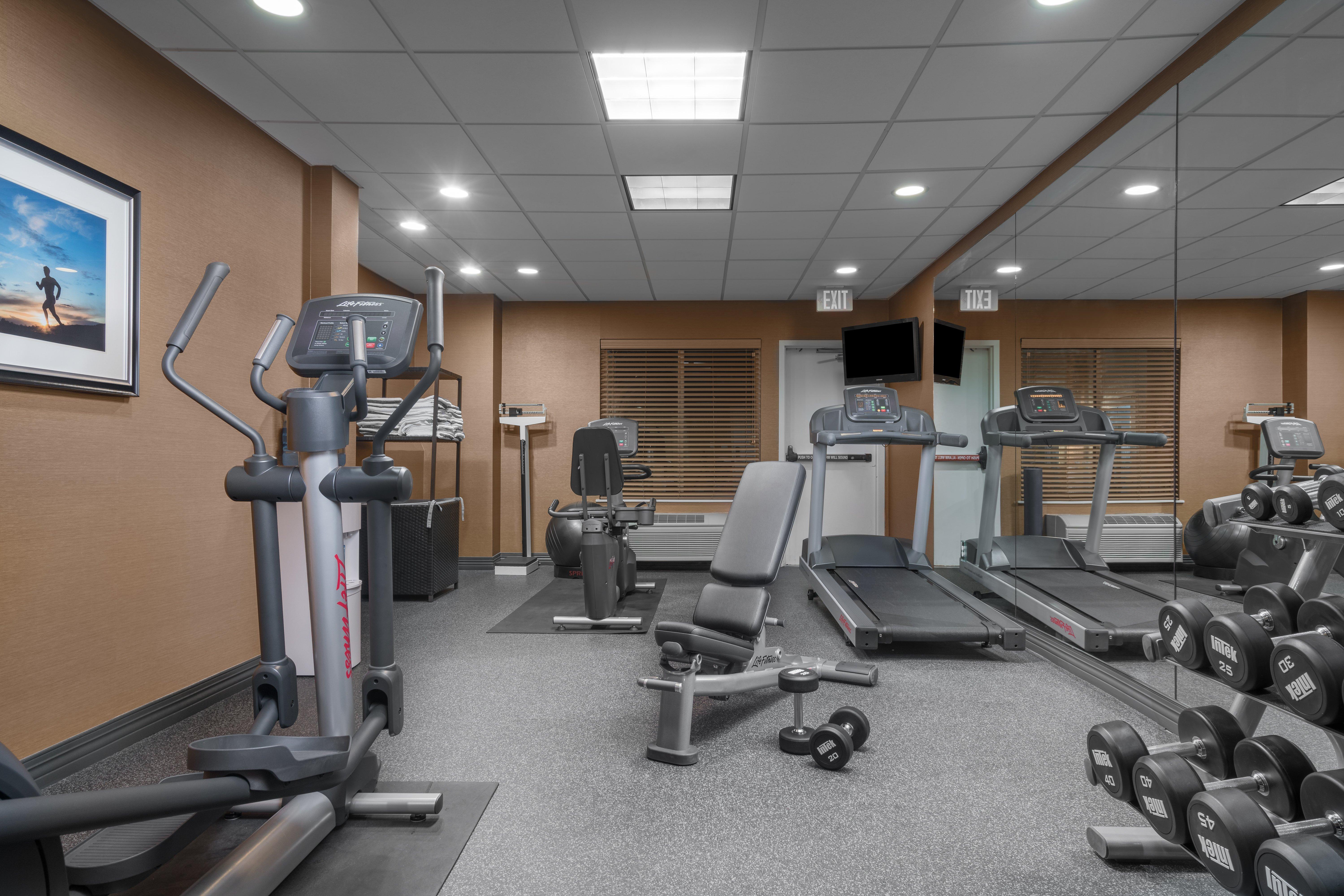 Holiday Inn Express Hotel & Suites Ames By Ihg מראה חיצוני תמונה