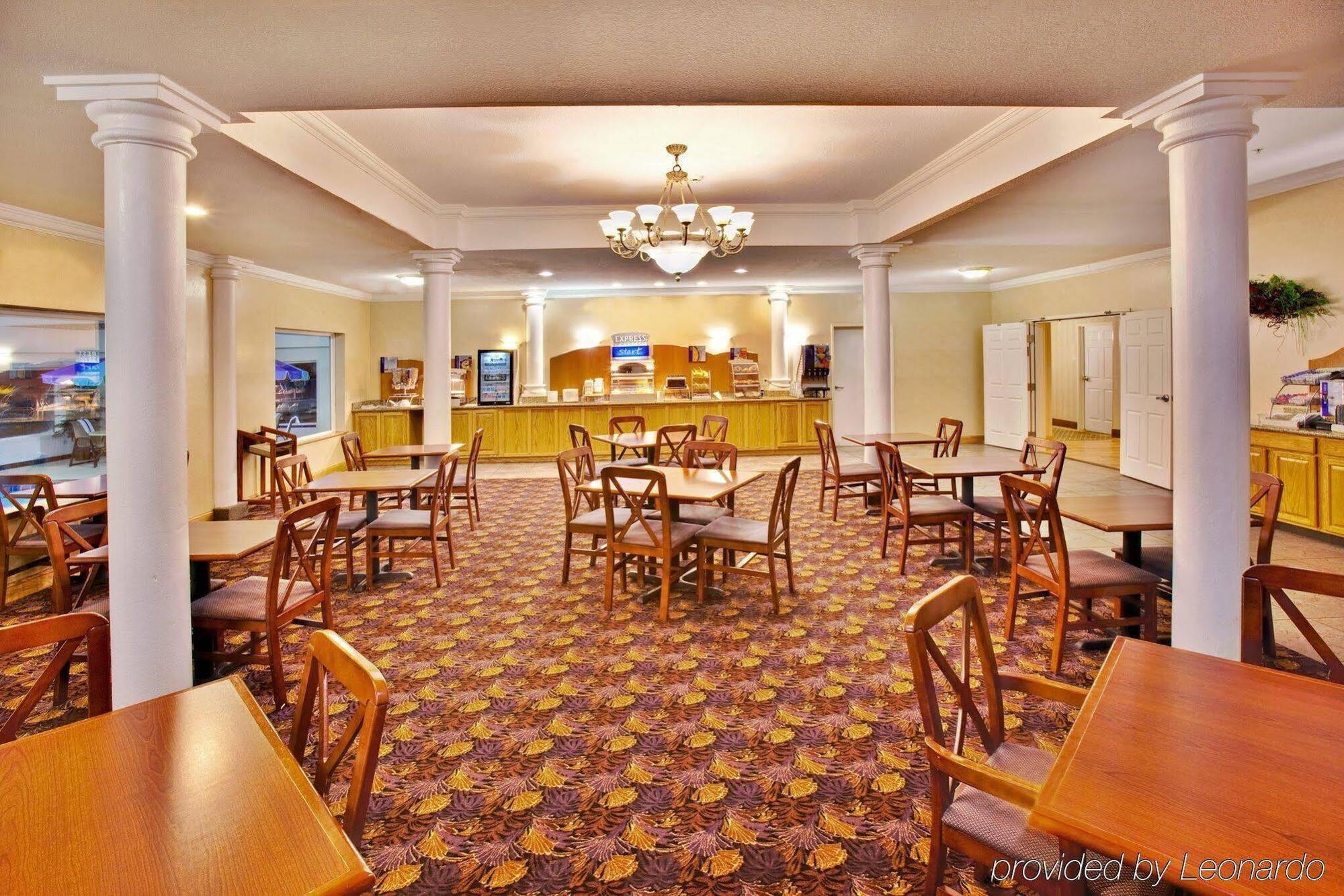 Holiday Inn Express Hotel & Suites Ames By Ihg מראה חיצוני תמונה
